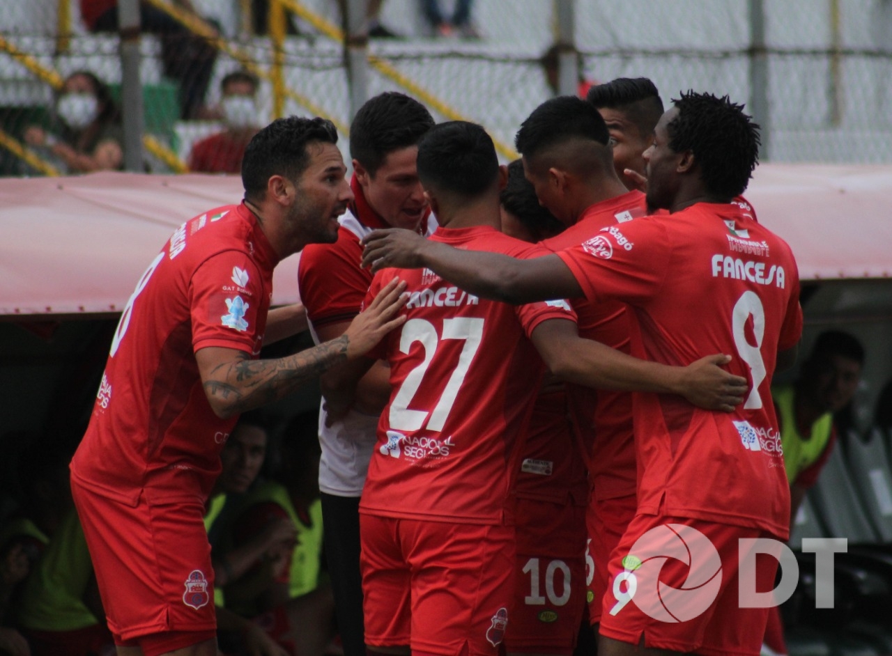 Aurora vence a Guabirá por 1-0 con gol en el último minuto - Red